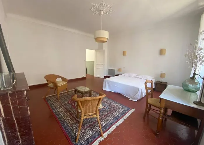 Jolie Maison De Ville